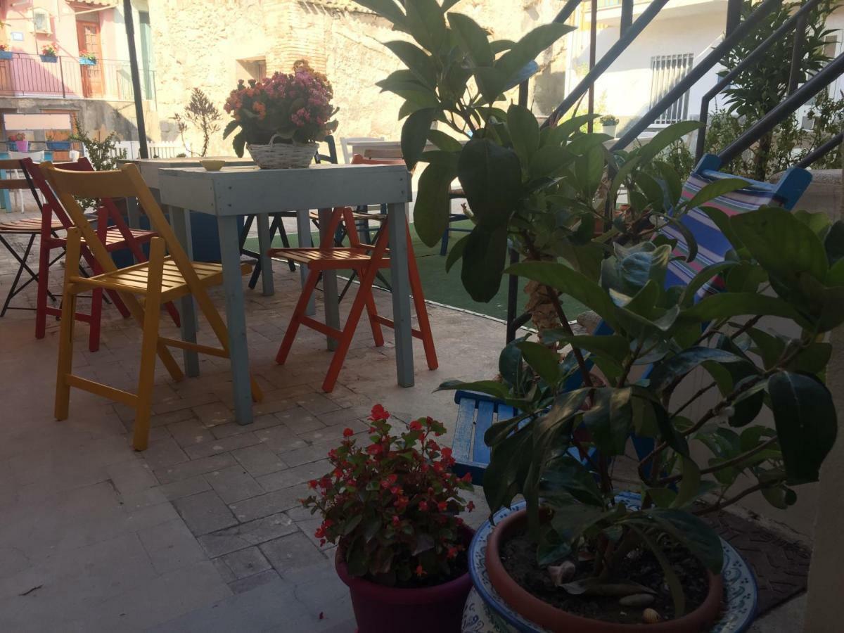 לינה וארוחת בוקר ליקאטה Le Soste Di Finzia מראה חיצוני תמונה